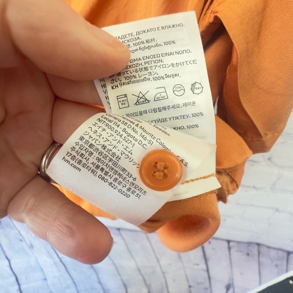 H&M Orange Oversized Button Up Women’s Large NWOT - Picture 8 of 10